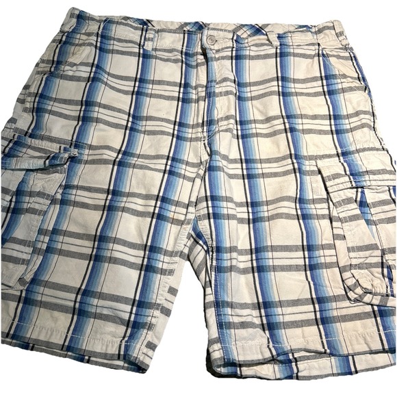 Levi's Plaid Cargo Shorts Mens 38 White Blue Plaid Men's Casual 100% Cotton - Picture 1 of 9